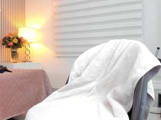 Live webcam model viioletlover on Soda Cams