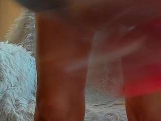 lovelyemma's CamSoda show and profile