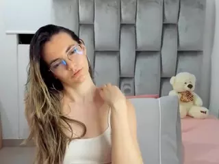 Miahtaylor's Live Sex Cam Show