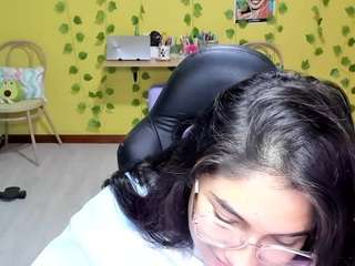 miawallance live cam preview