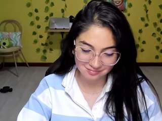 miawallance live cam preview