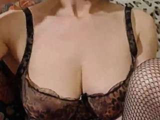 squirtyeleanor Live Webcam on CamSoda