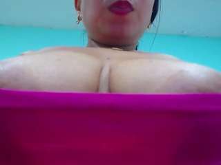 le modèle wetlexi69 est en webcam porno dans un show sur le site camsoda, il possède les tags suivants: amateur,handjob,toys,tease,strip,squirting,spank,shaved-pussy,sexcam,robe,pussy,anal,lovense,lush,fingers,bj,ass,asshole,fetish,bikini