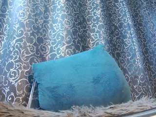 emmapassion's CamSoda show and profile