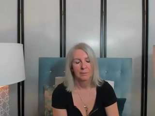 Bu model şu anda canlı. ericaxxx