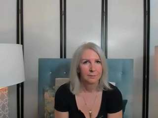Acest model este live acum. ericaxxx