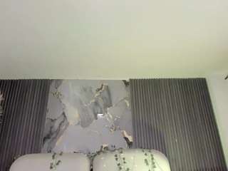 le modèle cammeronloggan est en webcam porno dans un show sur le site camsoda, il possède les tags suivants: ass bouncing,lush,young adult,toys,tease,squirter,spanking,spank,pov,no smoking,nipples,nipple play,nature,natural,milf,black-hair,massage,lovense,dirty talk,brown eyes