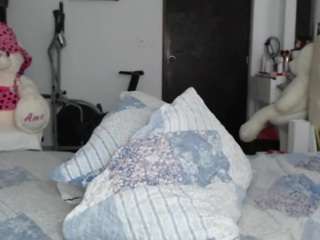 Live webcam model dinadivine on Soda Cams