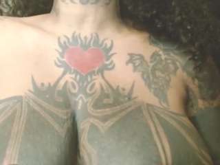 show feet and pussy [Multi Goal]