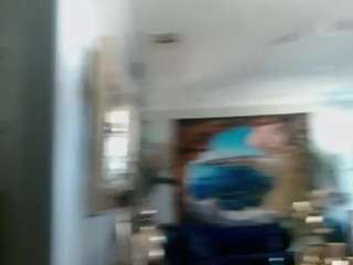 show feet and pussy [Multi Goal]