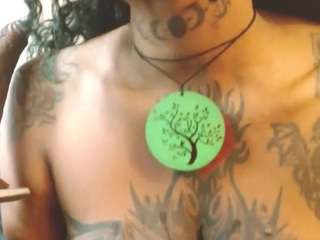 Live webcam model liquidfire on Soda Cams