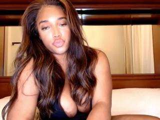 naommiscott webcam model