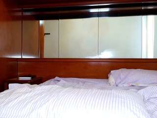 Live webcam model naommiscott on Soda Cams