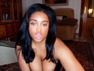 naommiscott's CamSoda show and profile