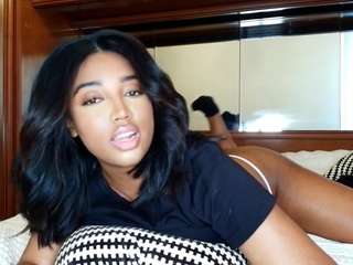 naommiscott's CamSoda show and profile