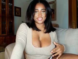 Live webcam model naommiscott on Soda Cams