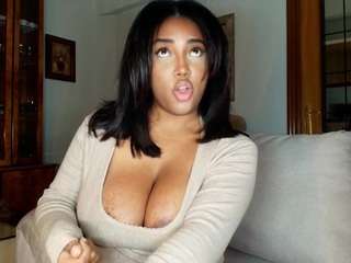 Live webcam model naommiscott on Soda Cams