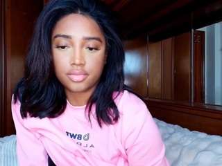 naommiscott's CamSoda show and profile