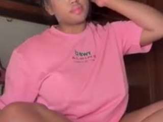 naommiscott's CamSoda show and profile