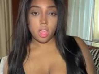 naommiscott