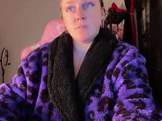 kisica Live Webcam on CamSoda