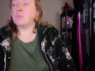 kisica's CamSoda show and profile