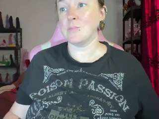 kisica Live Webcam on CamSoda