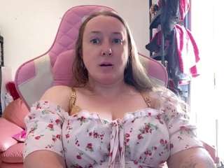 Live cam show with kisicaxx