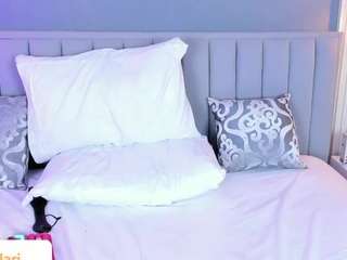 irissolari Live Webcam on CamSoda
