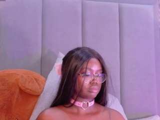 Emiily_Lovex live webcam show