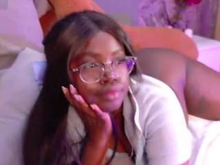 Emiily_Lovex live webcam show