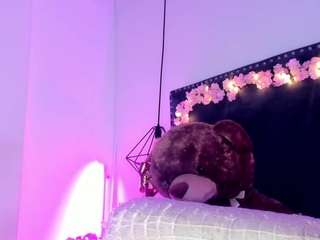 meelanyfox Live Webcam on CamSoda