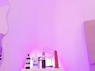 lilikiss's Live Sex Cam Show