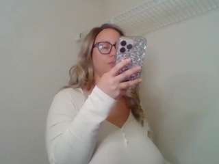 Busty Milf  Topless JOIs