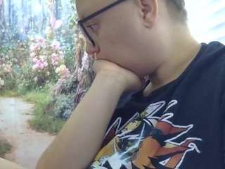 le modèle paisleehaze est en webcam porno dans un show sur le site camsoda, il possède les tags suivants: assworship,roleplay,worship,twerk,thick,sub,bigboobs,squirter,spw,sph,striptease,oil,middle aged,glasses,fetish,feet,dom,dance,cream,booty