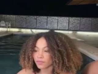 Live webcam model emmastonex on Soda Cams