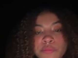 Live webcam model emmastonex on Soda Cams