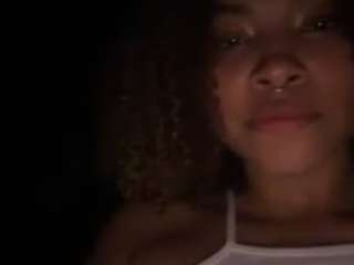 Live webcam model emmastonex on Soda Cams