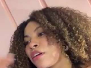 Live cam show with Emmastonex