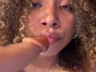 emmastonex live webcam show