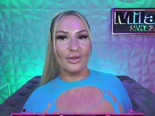tamaramilano Live Webcam on CamSoda