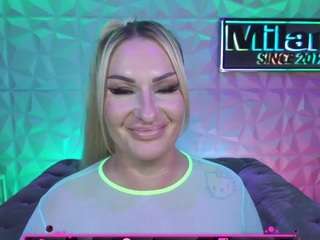 tamaramilano Live Webcam on CamSoda