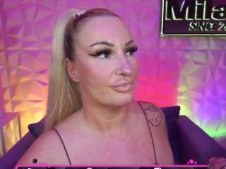 tamaramilano Live Webcam on CamSoda