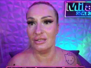 tamaramilano Live Webcam on CamSoda