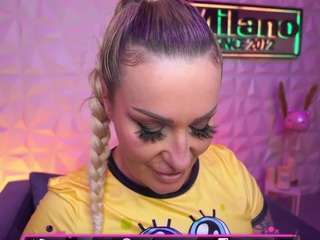 tamaramilano Live Webcam on CamSoda