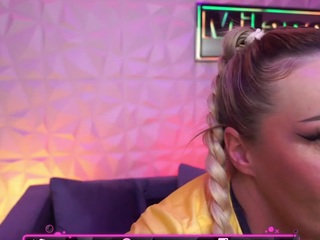 tamaramilano Live Webcam on CamSoda