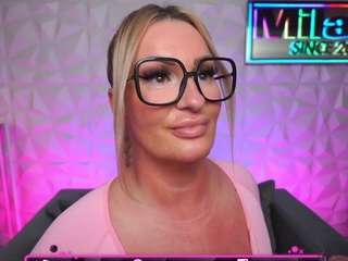 Live webcam model tamaramilano on Soda Cams