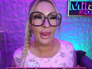 Live webcam model tamaramilano on Soda Cams