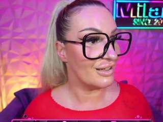 tamaramilano Live Webcam on CamSoda