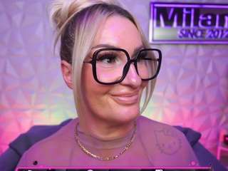 tamaramilano Live Webcam on CamSoda